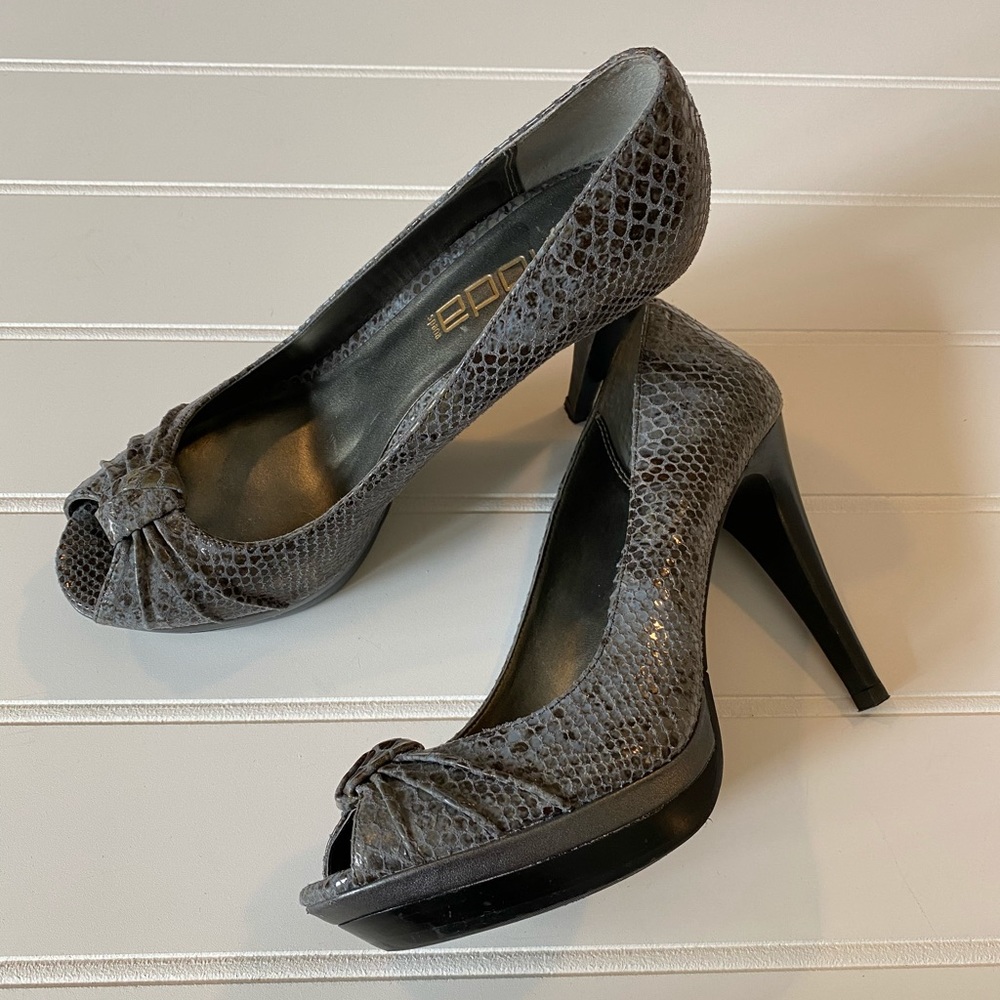 Moda Spana Gray Snake-Print Peep Toe Stiletto Heels